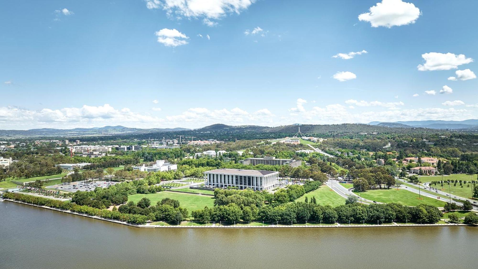 Meriton Suites แคนเบอร์รา ภายนอก รูปภาพ Aerial view of the Australian Institute of Sport