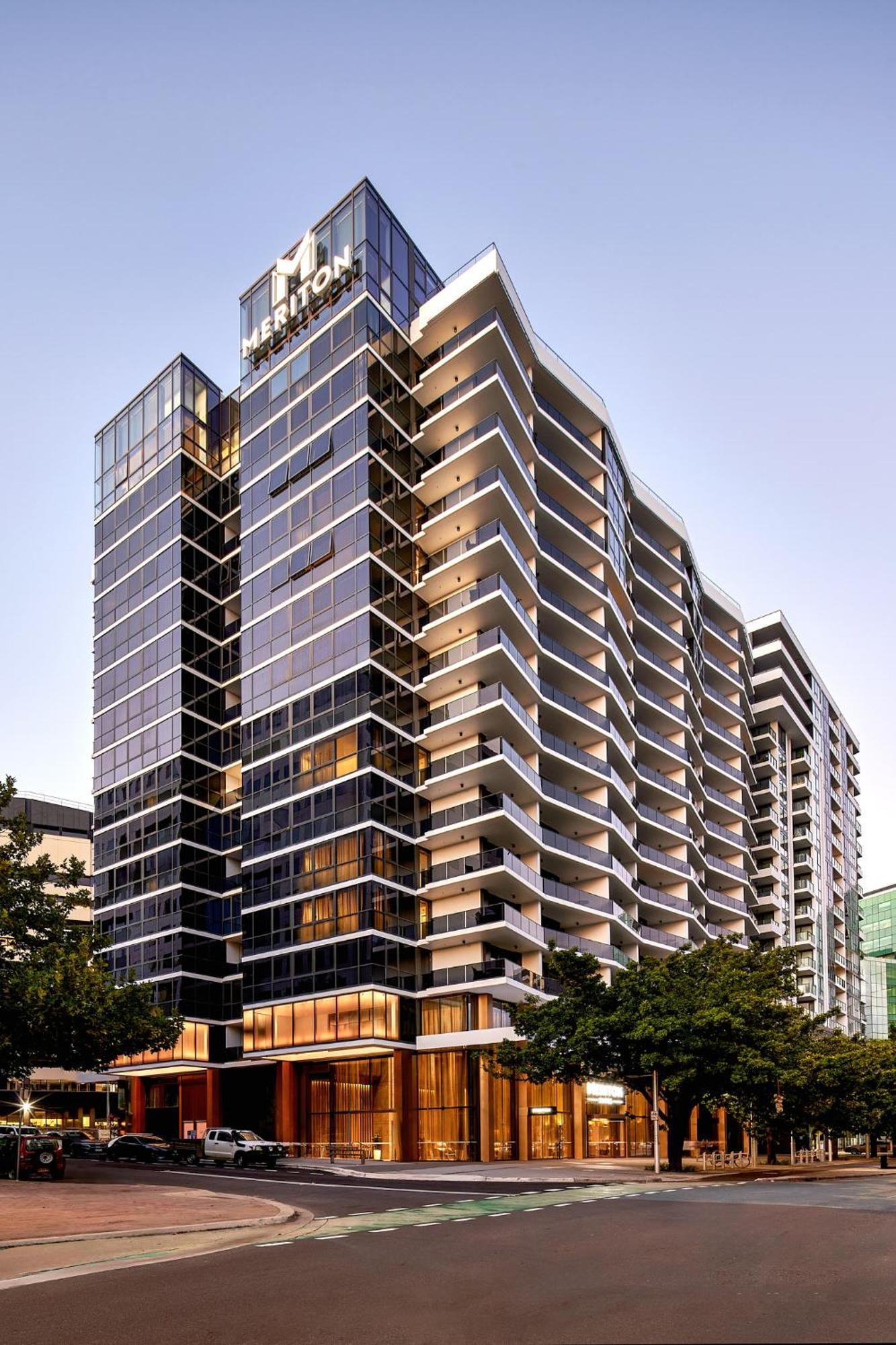 Meriton Suites แคนเบอร์รา ภายนอก รูปภาพ The completed building