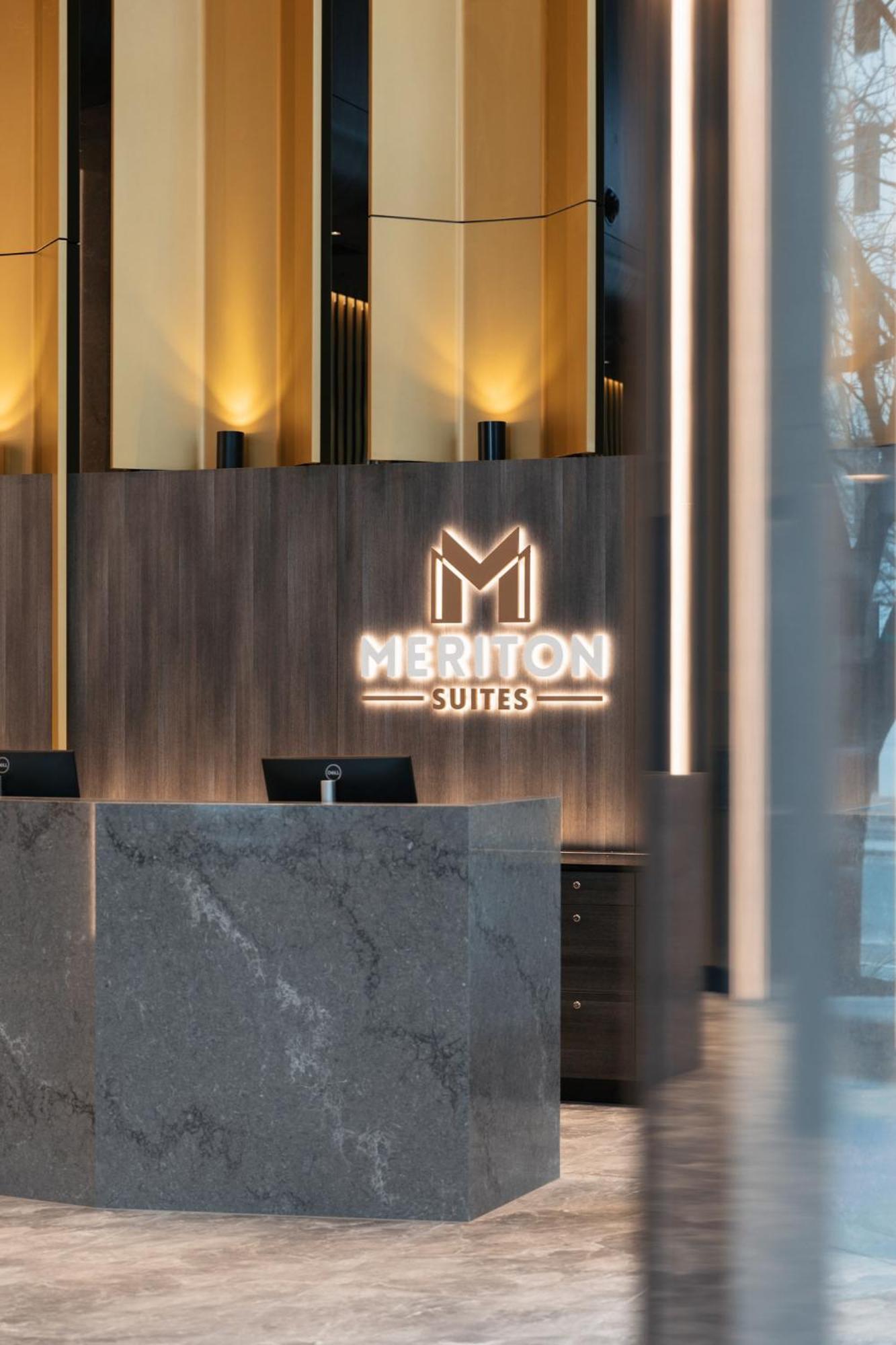 Meriton Suites แคนเบอร์รา ภายนอก รูปภาพ Meriton Suites