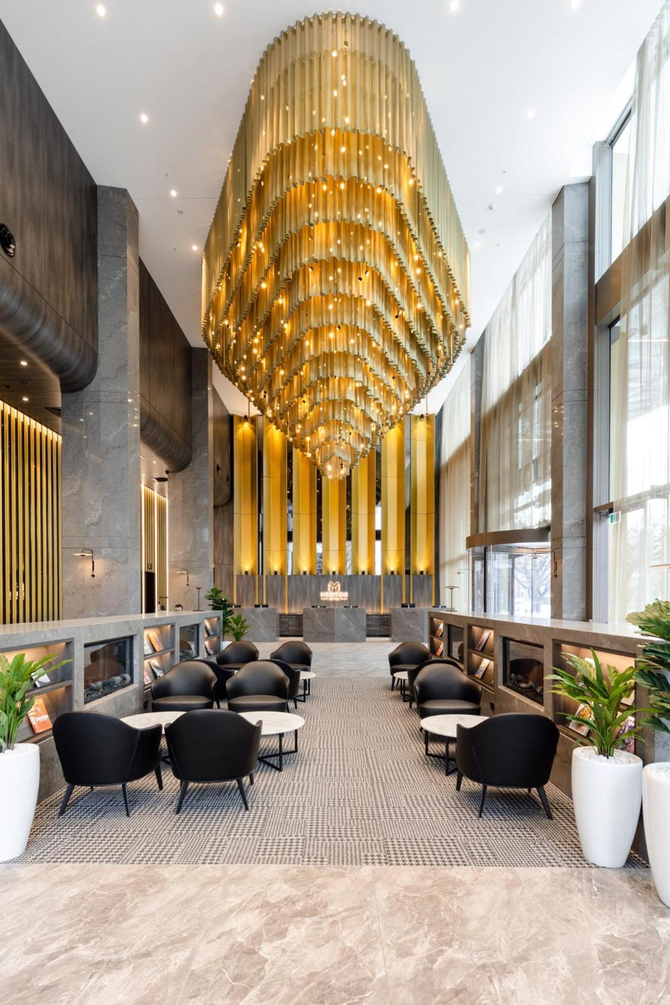 Meriton Suites แคนเบอร์รา ภายนอก รูปภาพ The lobby of the hotel