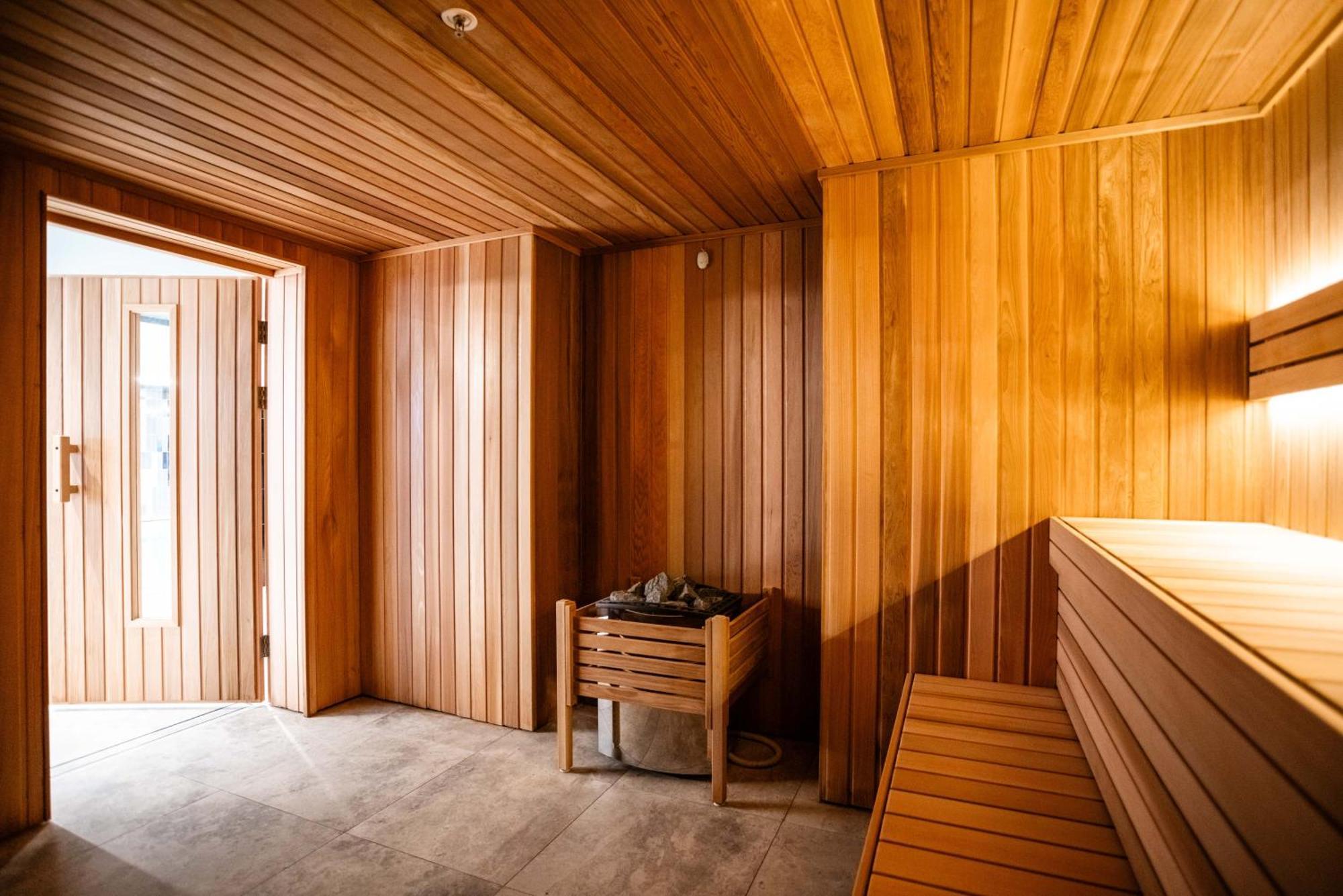 Meriton Suites แคนเบอร์รา ภายนอก รูปภาพ A Finnish sauna