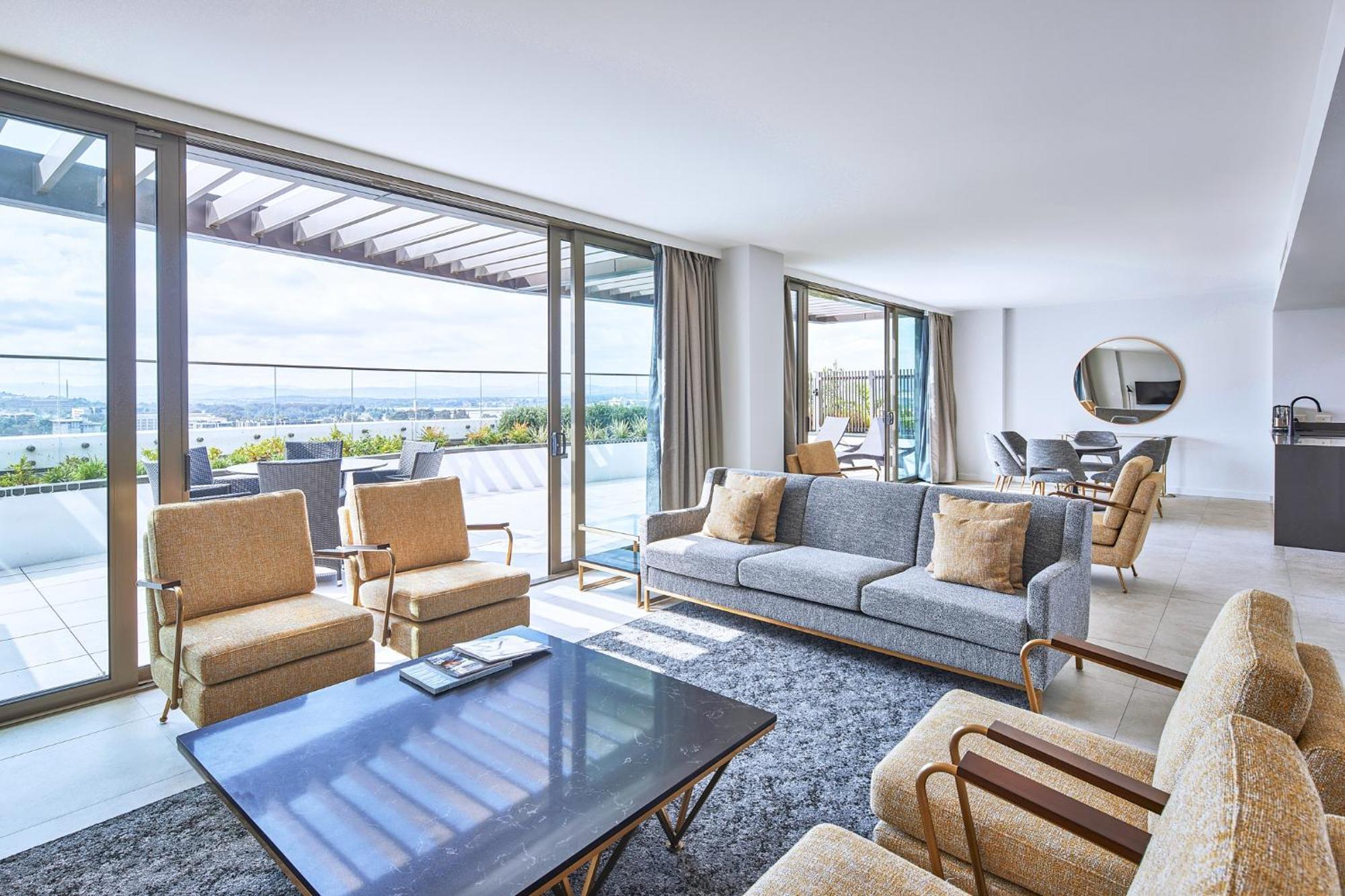 Meriton Suites แคนเบอร์รา ภายนอก รูปภาพ The Penthouse