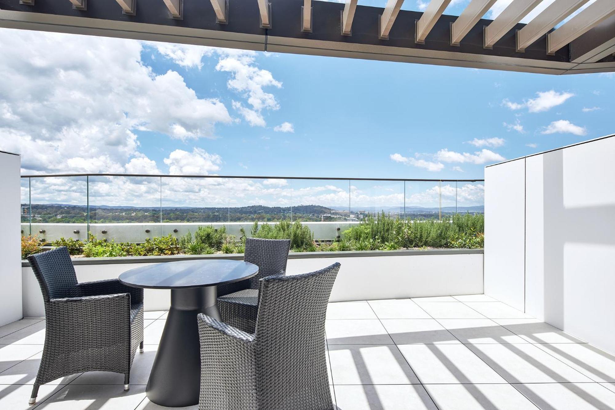 Meriton Suites แคนเบอร์รา ภายนอก รูปภาพ Skyline Residences